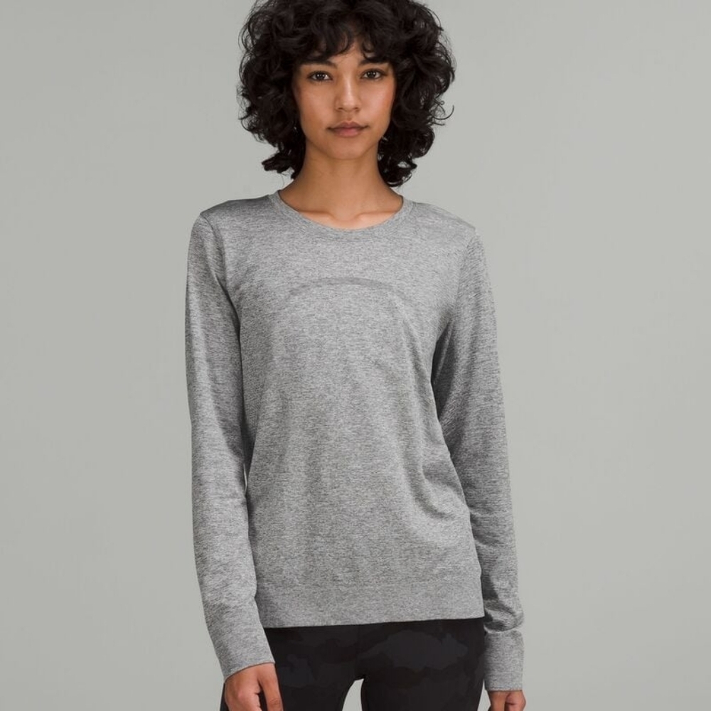 Like New Lululemon Swiftly Relaxed Long Sleeve Shirt Hip Length Size 8